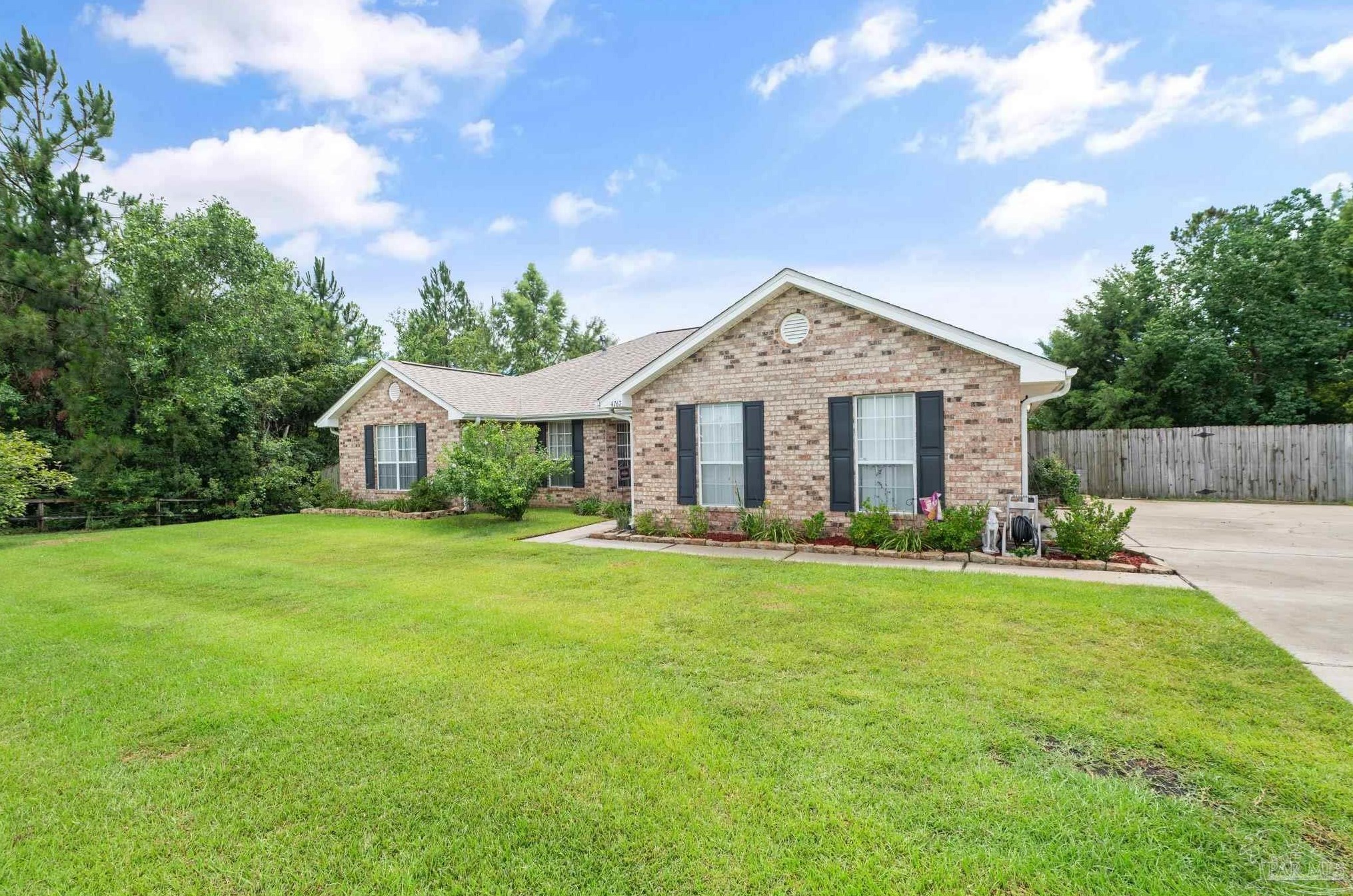 4767 Jaimee Leigh Dr, Milton FL  32570-1707 exterior