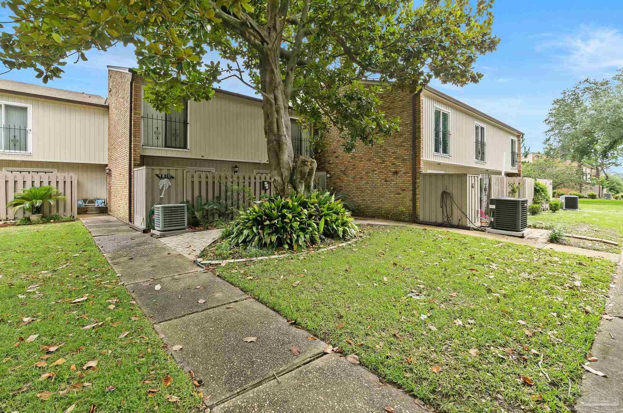 4810 Huron Dr, Pensacola FL  32507-8739 exterior