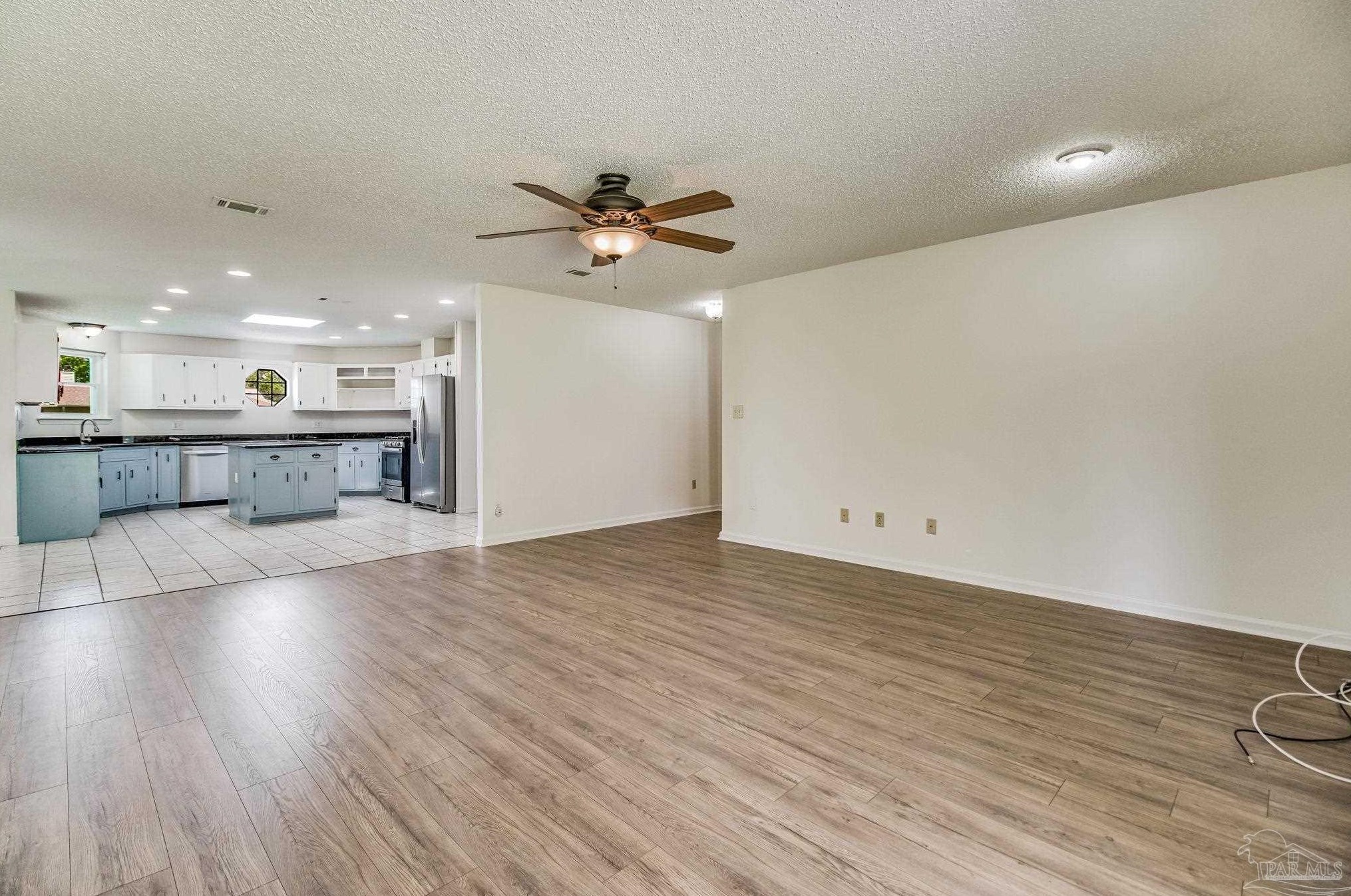 658 Cedar Blf Dr, Pensacola FL 32506-6229 exterior