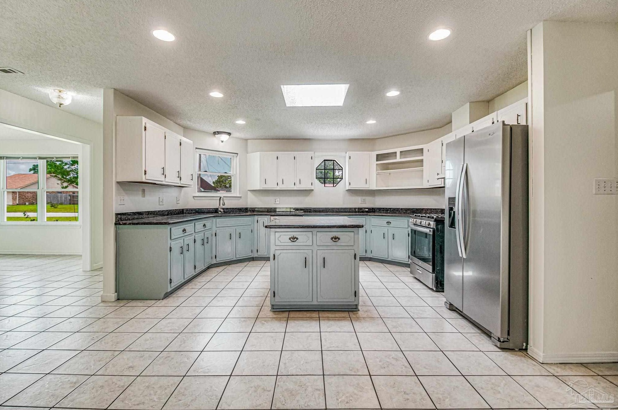 658 Cedar Blf Dr, Pensacola FL 32506-6229 exterior