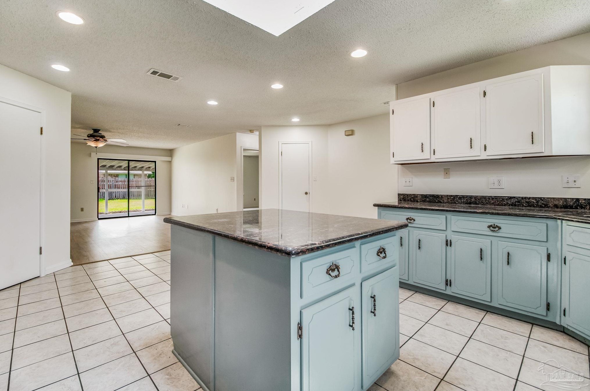 658 Cedar Blf Dr, Pensacola FL 32506-6229 exterior