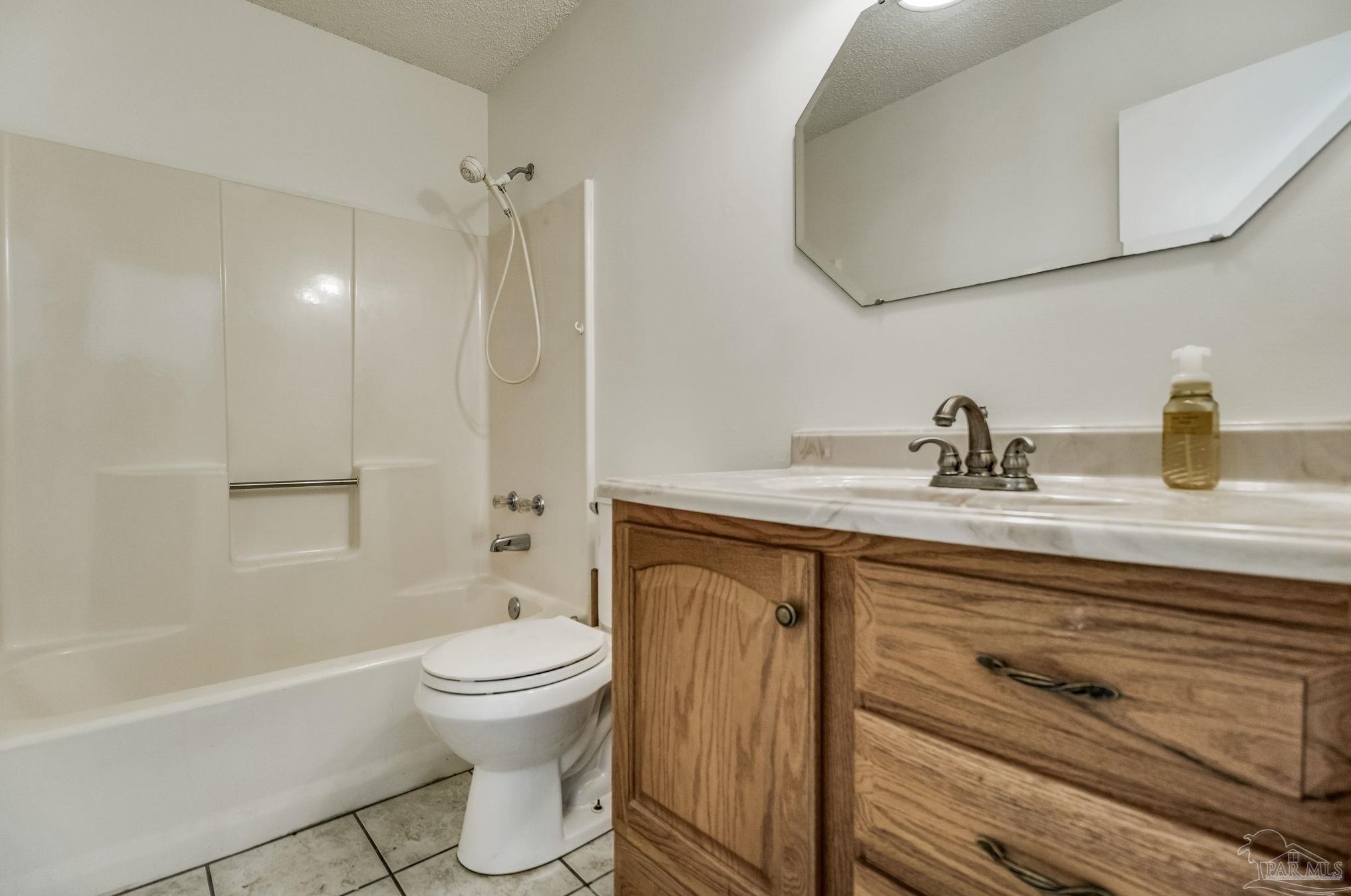 658 Cedar Blf Dr, Pensacola FL 32506-6229 exterior