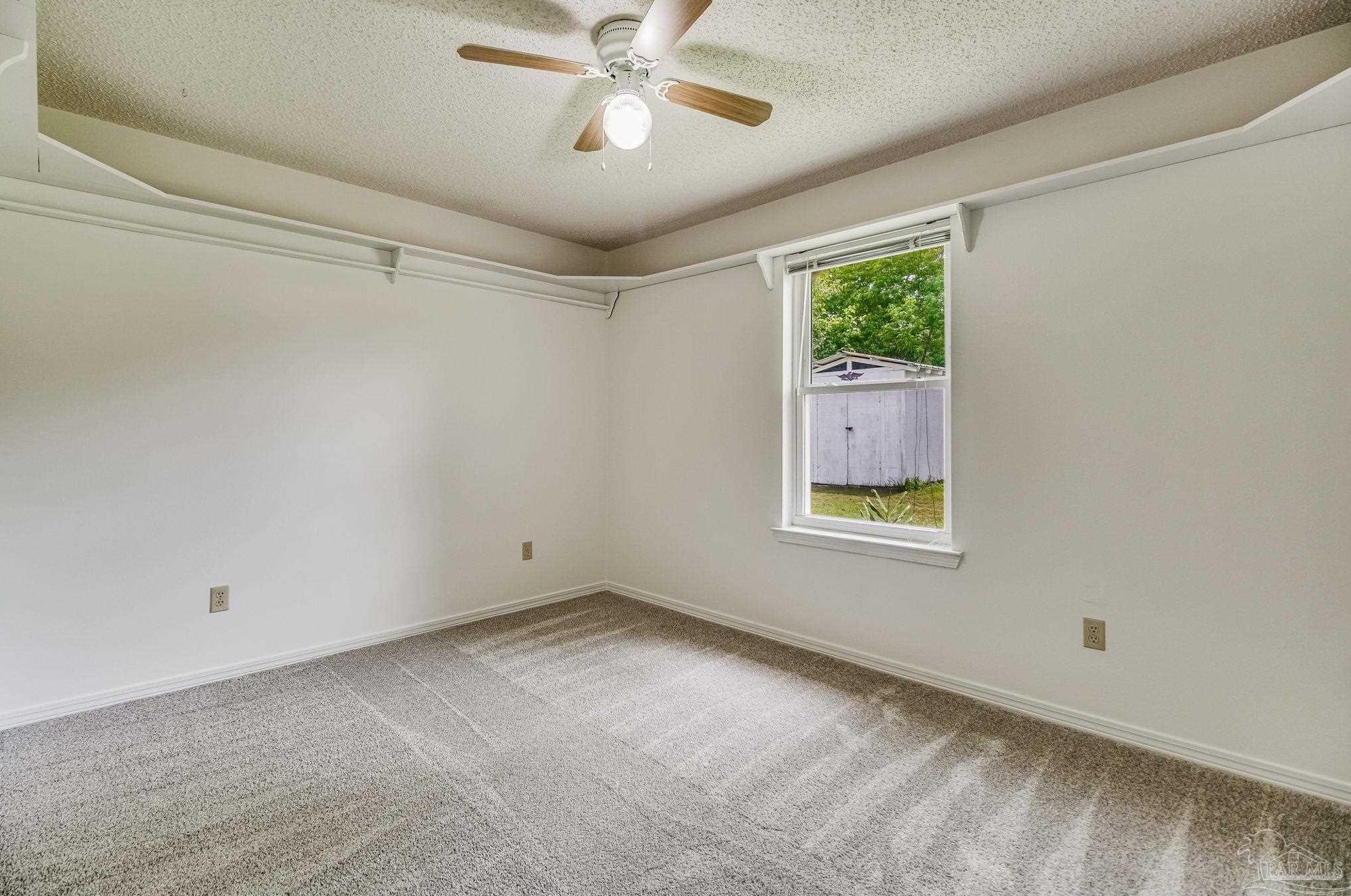 658 Cedar Blf Dr, Pensacola FL 32506-6229 exterior