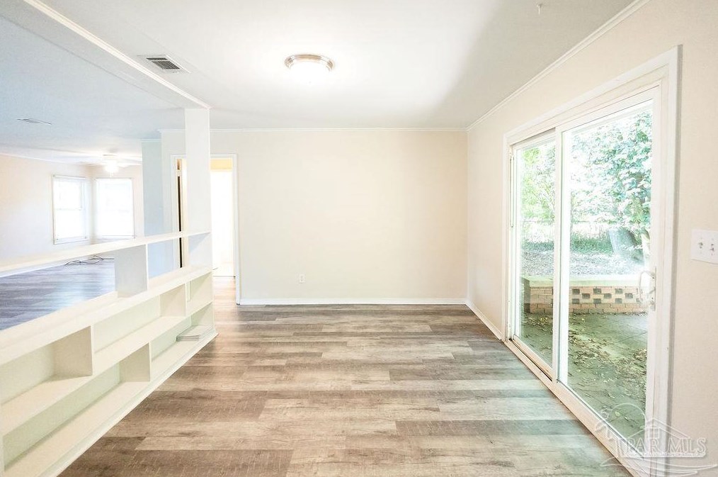 3051 Logan Dr, Pensacola FL 32503-6930 exterior