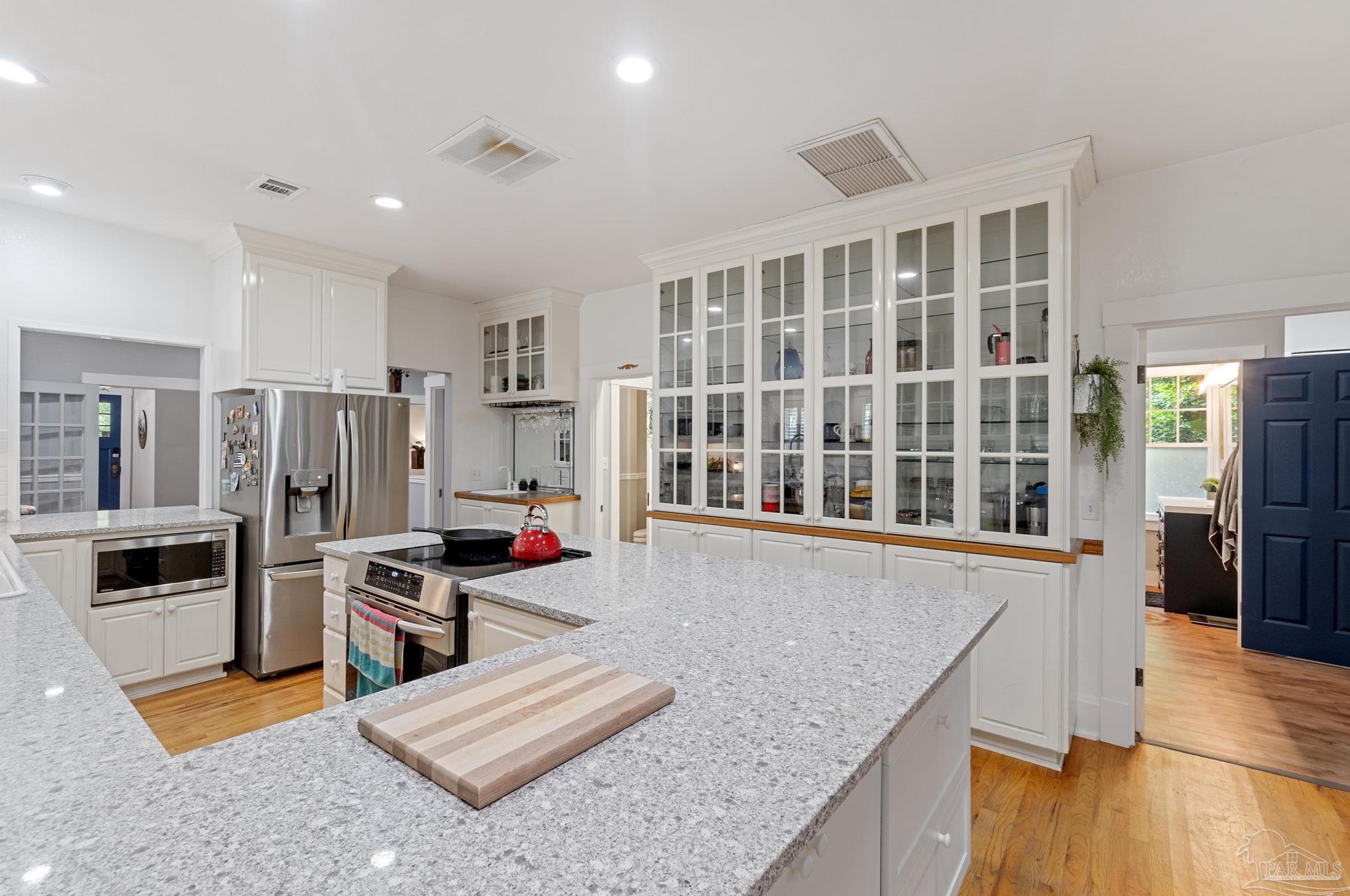 1020 Brainerd St, Pensacola FL  32501-2523 exterior