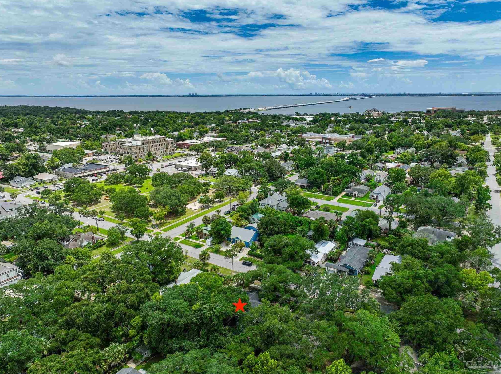 1020 Brainerd St, Pensacola FL  32501-2523 exterior