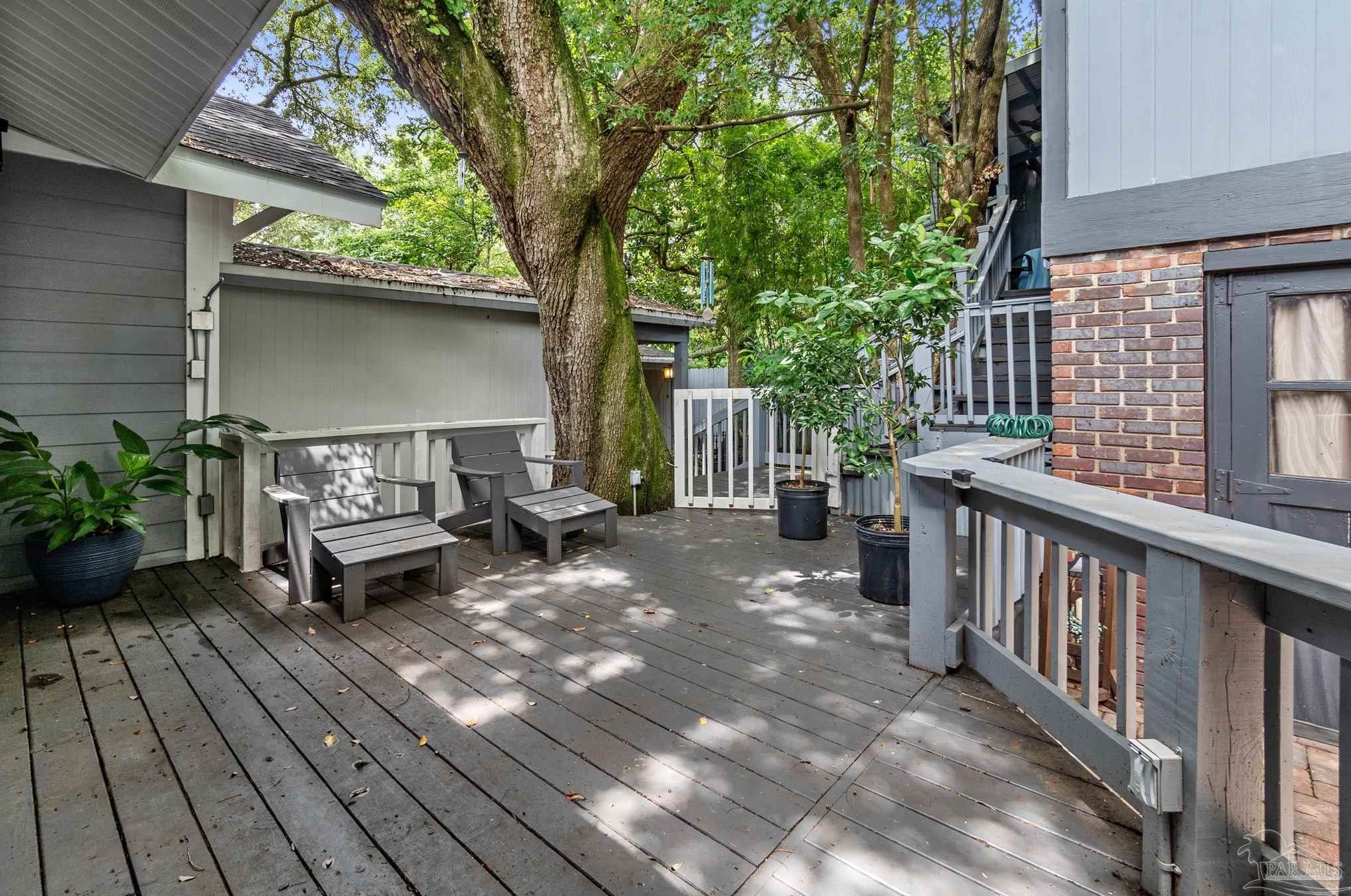 1020 Brainerd St, Pensacola FL  32501-2523 exterior