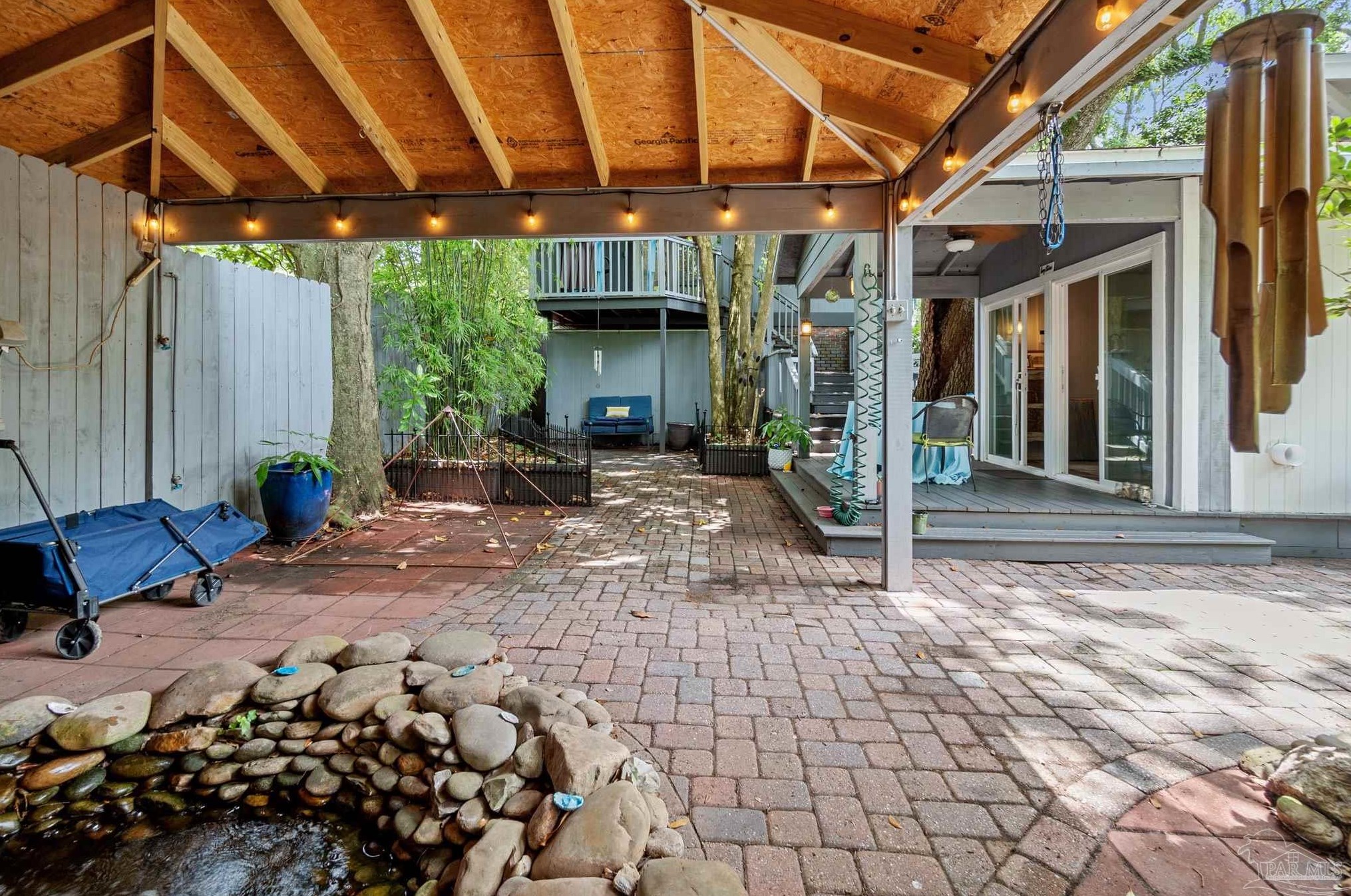 1020 Brainerd St, Pensacola FL  32501-2523 exterior