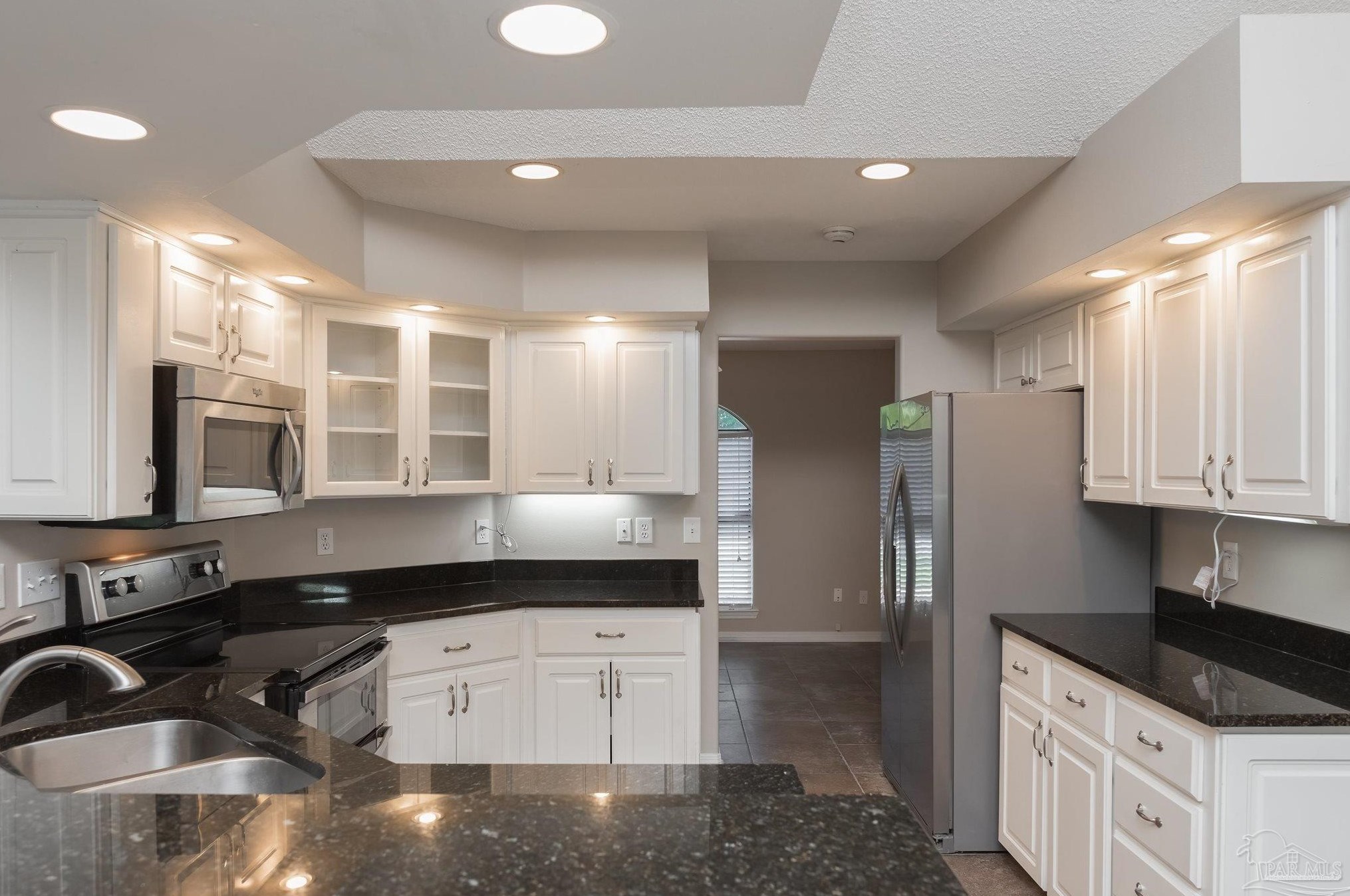 1048 Chandelle Lake Dr, Pensacola FL  32507-8124 exterior