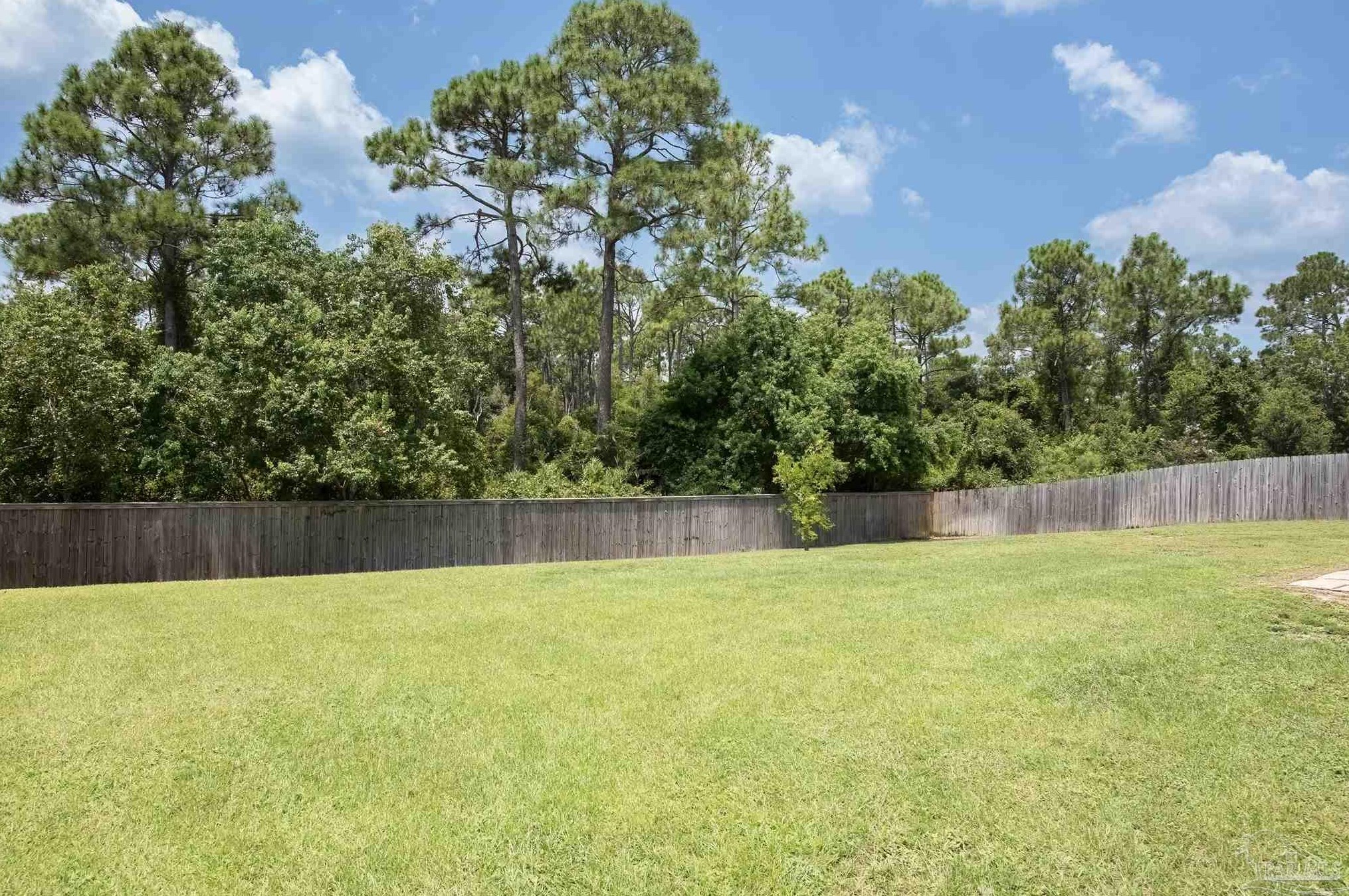 1048 Chandelle Lake Dr, Pensacola FL  32507-8124 exterior