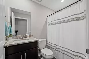 2767 Savannah Michelle Ln, Pensacola, FL 32534 - Photo 17