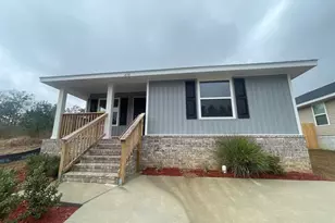 458 Kingsbridge Dr, Cantonment, FL 32533 - Photo 1