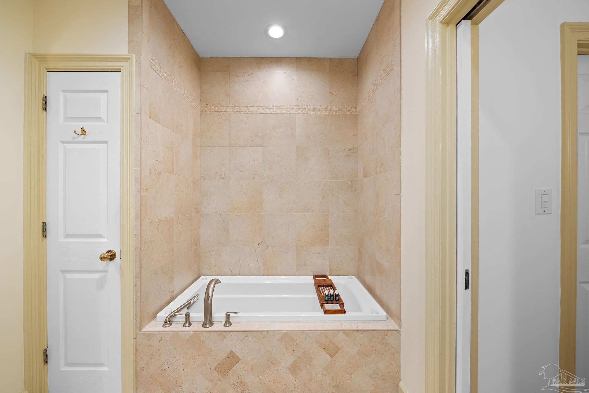 4558 Bohemia Pl, Pensacola FL  32504-8523 exterior