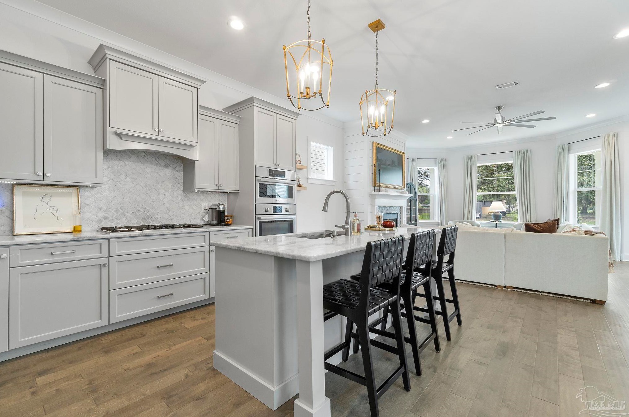 1600 Scott St, Pensacola FL 32501-1237 exterior