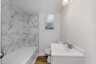 211 Broadmoor Ln, Pensacola, FL 32507 - Photo 9