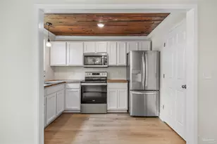 211 Broadmoor Ln, Pensacola, FL 32507 - Photo 3