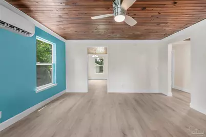 211 Broadmoor Ln, Pensacola, FL 32507 - Photo 7