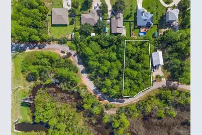 7924 Newport St, Navarre, FL 32566 - Photo 3