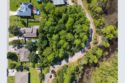 7924 Newport St, Navarre, FL 32566 - Photo 11