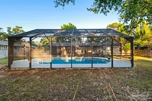 3847 Dunwoody Dr, Pensacola, FL 32503 - Photo 29