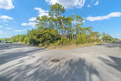 4972 Leeward Dr, Pensacola, FL 32507 - Photo 3
