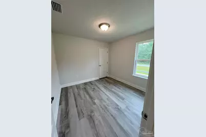 904 Rustling Pine Rd #22B, Cantonment, FL 32533 - Photo 5