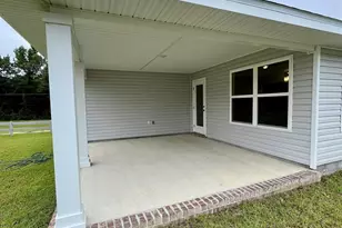 904 Rustling Pine Rd, Cantonment, FL 32533 - Photo 9