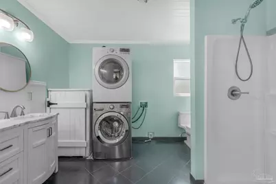 303 SE Gilliland Rd, Pensacola, FL 32507 - Photo 15