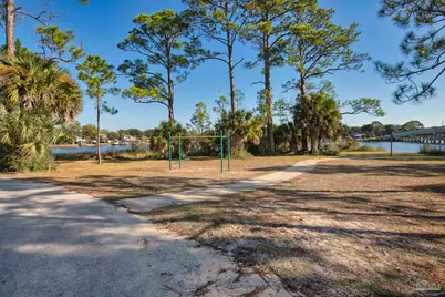 303 SE Gilliland Rd, Pensacola, FL 32507 - Photo 35