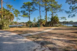 303 SE Gilliland Rd, Pensacola, FL 32507 - Photo 35