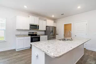 8094 Majestic Cypress Dr, Milton, FL 32583 - Photo 11