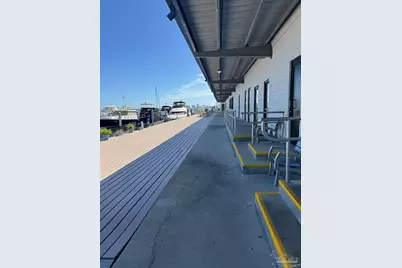 300 Pensacola Beach Rd #17, Gulf Breeze, FL 32561 - Photo 7