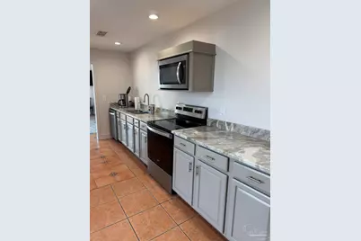 300 Pensacola Beach Rd #17, Gulf Breeze, FL 32561 - Photo 9