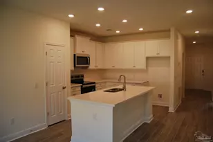 4722 Majestic Palm St, Pace, FL 32571 - Photo 3