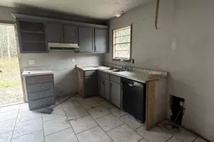 9985 Paws Rd, Milton, FL 32570 - Photo 9