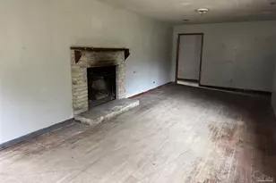 9985 Paws Rd, Milton, FL 32570 - Photo 13