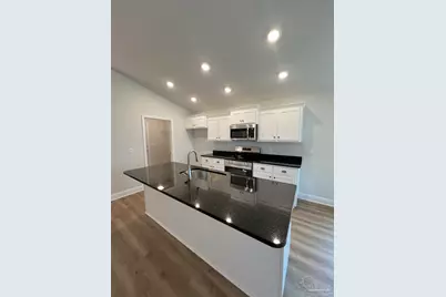 924 Rustling Pines Rd #17B, Cantonment, FL 32533 - Photo 3