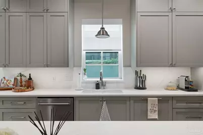 752 E Wright St, Pensacola, FL 32501 - Photo 13