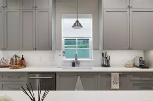 752 E Wright St, Pensacola, FL 32501 - Photo 13