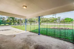 100 Mango St, Pensacola, FL 32503 - Photo 39