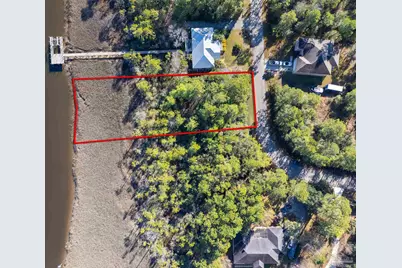 5690 Tarpon Ct, Milton, FL 32583 - Photo 9