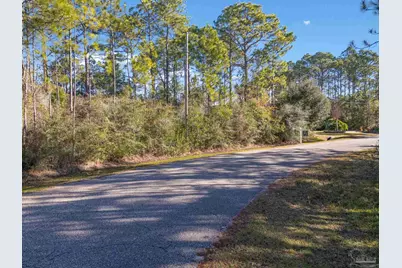 5690 Tarpon Ct, Milton, FL 32583 - Photo 19