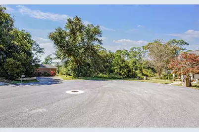 16299 Narwhal Dr, Pensacola, FL 32507 - Photo 17