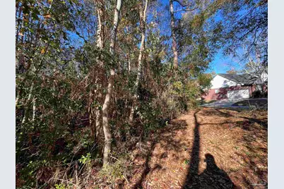 1046 Fleming Dr, Pensacola, FL 32534 - Photo 7