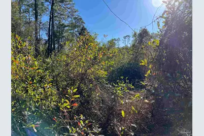 1048 Fleming Dr, Pensacola, FL 32534 - Photo 9