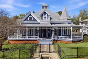 14 W Gadsden St, Pensacola, FL 32501 - Photo 1