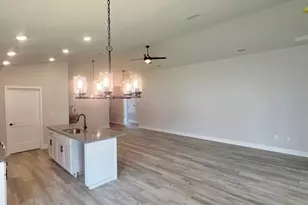 927 Pine Top Ln, Cantonment, FL 32533 - Photo 5