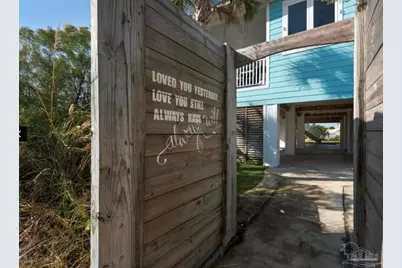 1314 Maldonado Dr, Pensacola Beach, FL 32561 - Photo 13