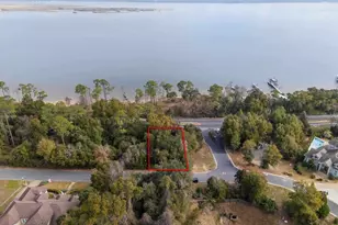 3002 Pelican Ln, Pensacola, FL 32514 - Photo 1