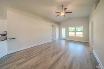 935 Pine Top Ln #8B, Cantonment, FL 32533 - Photo 3